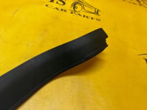 POSZYCIE OSŁONA OBUDOWA SŁUPKA PRZÓD A LEWA LEWY VOLKSWAGEN GOLF VIII HB