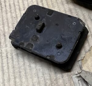 WSPORNIK MOCOWANIE RESORA BELKI ZAWIESZENIA TYŁ PRAWY VOLVO XC90 II