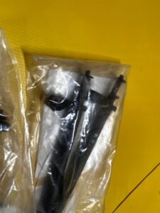 ZESTAW NAPRAWCZY SWORZNIA PROWADZĄCEGO ROLETY EL. BMW X5 G05 NOWY OEM