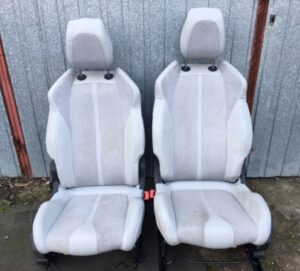 KOMPLET FOTELE FOTEL WNĘTRZE KANAPA PÓŁ-SKÓRA PEUGEOT 5008 II P87