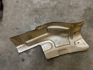 BLACHA OSŁONA TERMICZNA MERCEDES GL X166 4.7 V8