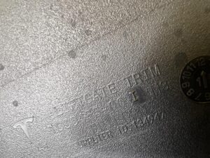 OSŁONA TAPICERKA KLAPY TYŁ BAGAŻNIKA TESLA MODEL 3 PRZEDLIFT