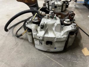 ZWROTNICA PIASTA ZACISK PRZÓD PRZEDNIA PRAWY PRAWA NISSAN E-NV200 EVALIA