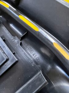 POSZYCIE OSŁONA SŁUPKA ŚRODKOWEGO B LEWY INFINITI Q30 MERCEDES A W176