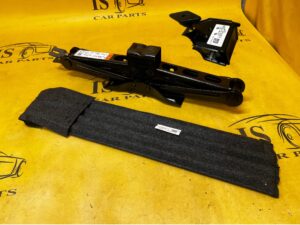 ZESTAW NAPRAWCZY PODNOŚNIK LEWAREK KLUCZ DO KÓŁ FORD BRONCO 21-