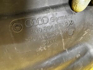 WYGŁUSZENIE TUNELU SKRZYNI BIEGÓW AUDI A8 D5 4N