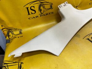 OSŁONA POSZYCIE TAPICERKA SŁUPKA D LEWA AUDI A8 D4 LONG