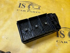 SKRZYNKA PUSZKA BEZPIECZNIKÓW CHEVROLET CORVETTE C5 97-04