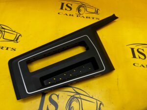 RAMKA OSŁONA OBUDOWA WYBIERAKA SKRZYNI BIEGÓW TUNELU VOLKSWAGEN GOLF VIII