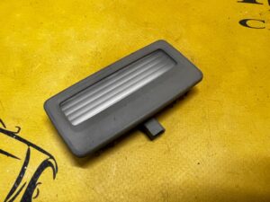 LAMPKA OŚWIETLENIE PODSUFITKI WNĘTRZA LUSTERKA BMW 5 F07 F10 F11 7 F01 F02