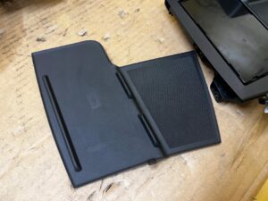 ŁADOWARKA INDUKCYJNA GNIAZDO PORT USB FORD KUGA MK3 LIFT EU