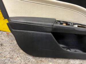 BOCZEK TAPICERKA DRZWI LEWY PRZÓD TITANIUM SKÓRA LED FORD FUSION LIFT USA