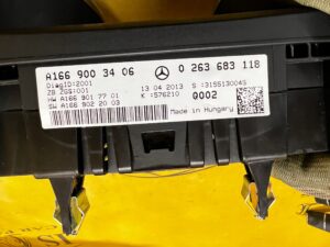 ZEGARY LICZNIK PRĘDKOŚCIOMIERZ OBROTOMIERZ MERCEDES GL X166 USA