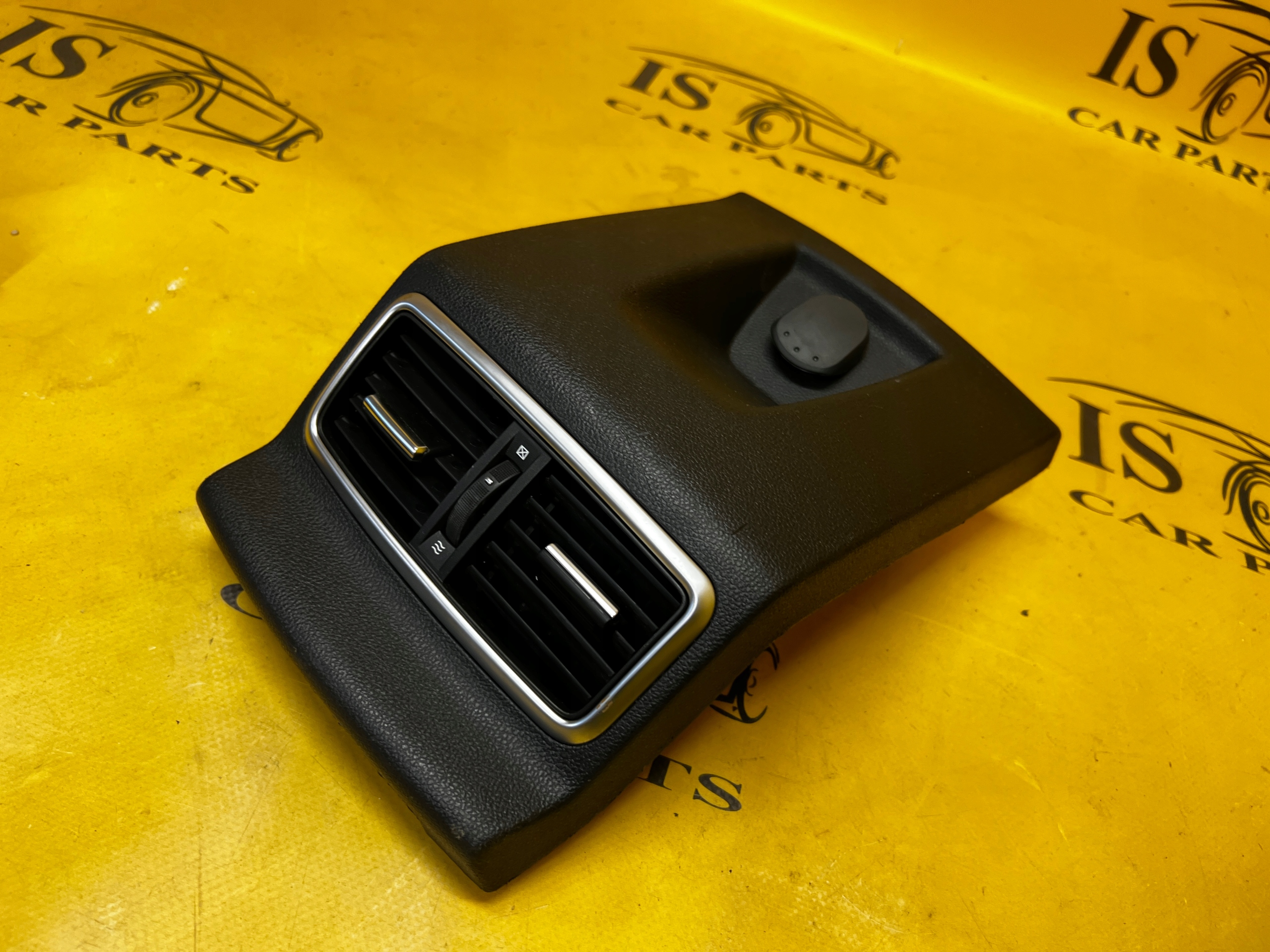 OSŁONA TUNELU ŚRODKOWEGO TYŁ ZAPALNICZKA KRATKA NAWIEWU RENAULT MEGANE IV