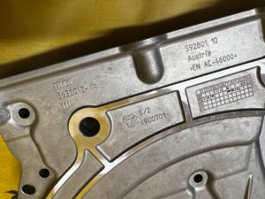 POKRYWA OBUDOWA ROZRZĄDU BMW B36C B38B B38C B46C B46D B48C B48D NOWA OEM