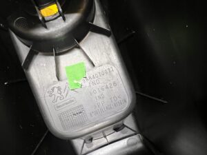 TUNEL ŚRODKOWY SCHOWEK UCHWYT NA KUBEK CUPHOLDER CITROEN C3 II DS3 EU