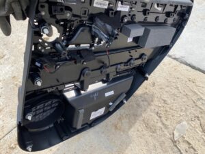 TAPICERKA BOCZEK DRZWI LEWY PRZÓD JAGUAR XF X260