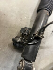 KOMPLET AMORTYZATORY TYŁ TYLNE VDC LEWY PRAWY BMW X5 F15 X6 F16