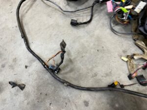 WIĄZKA INSTALACJA DESKI ROZDZIELCZEJ KONSOLI CHEVROLET CORVETTE C5 97-04