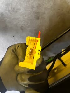 FOTEL PASAŻERA PRAWY PRZÓD AIRBAG DACIA SANDERO III STEPWAY 2024R LIFT EU