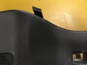 LEWY BOCZEK TAPICERKA BAGAŻNIKA INFINITI Q30