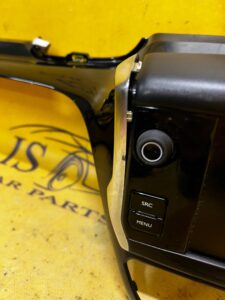 NAWIGACJA EKRAN WYŚWIETLACZ DEKOR RAMKA KONSOLI PEUGEOT 208 A9 LIFT