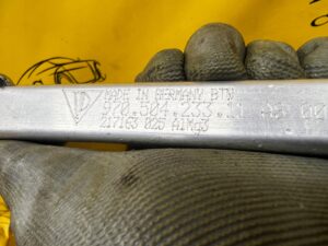 POPRZECZKA ROZPÓRKA SILNIKA PRZÓD CZUJNIK PORSCHE PANAMERA 970 I LIFT