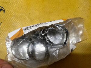 2 X ZACISK PRZEWODU WSPOMAGANIA KIEROWNICY BMW NOWY OEM