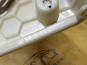 POSZYCIE OSŁONA OBUDOWA SŁUPKA C TYŁ PRAWY MERCEDES GLS X166