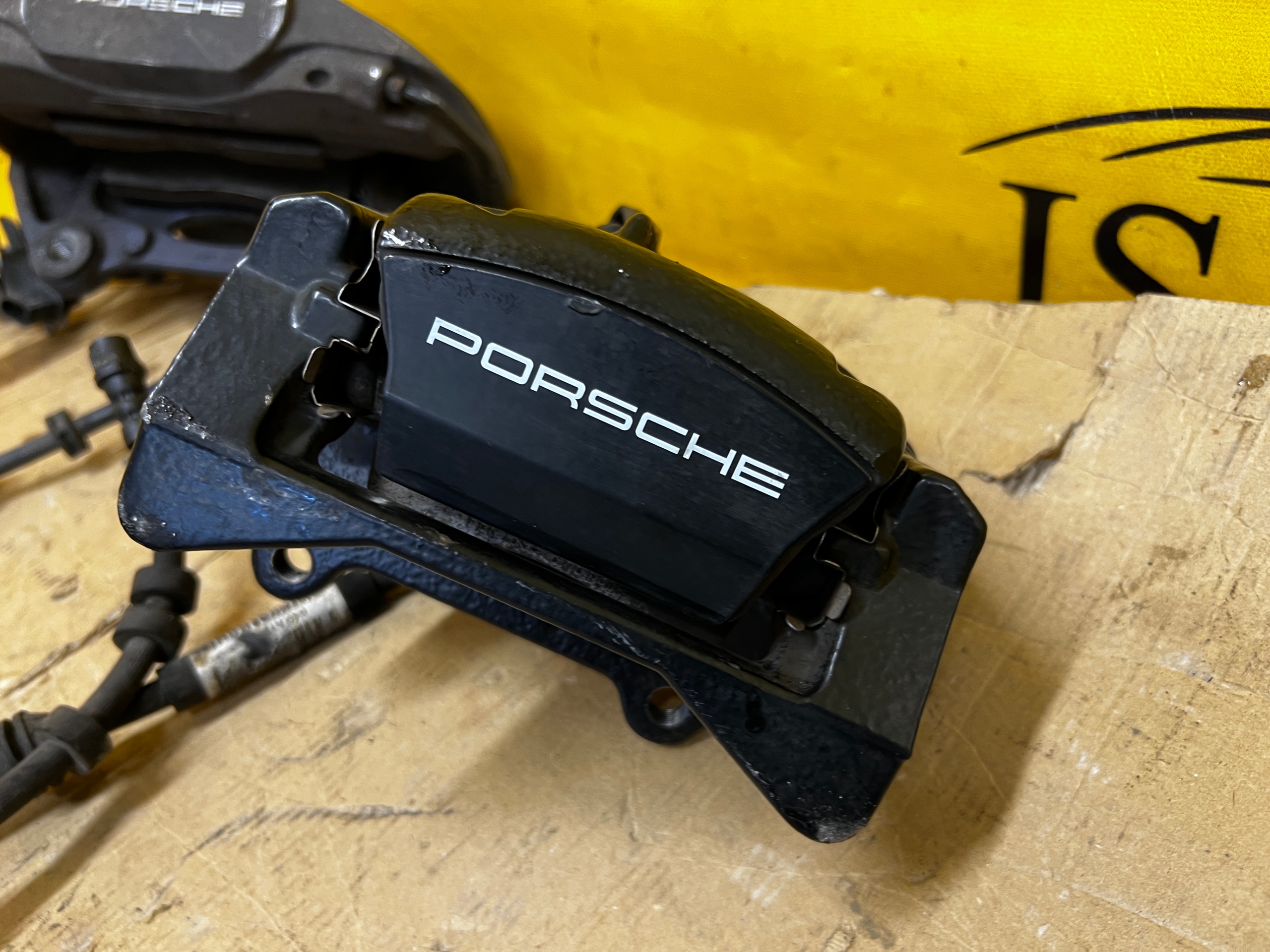 KOMPLET ZACISKI HAMULCOWE PRZÓD TYŁ PORSCHE MACAN 95B 2.0 TFSI