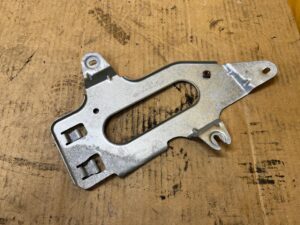 WSPORNIK MOCOWANIE UCHWYT STEROWNIKA MODUŁU SAM MERCEDES GL X166