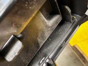 PODŁOKIETNIK PANEL PRZEŁĄCZNIK SZYBY DRZWI TYŁ LEWY VW TOUAREG 7P