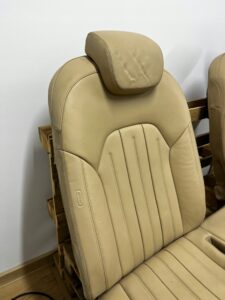 KANAPA TYLNA SIEDZISKO NA PALETACH AUDI A8 D4