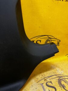 OSŁONA POSZYCIE SŁUPKA PRAWY DÓŁ BMW 5 G30