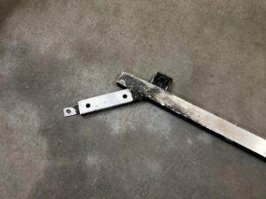 BELKA WZMOCNIENIE GÓRNE ZDERZAKA PASA PRZÓD PRZEDNIEGO VOLVO XC90 II