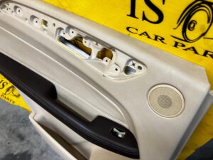 TAPICERKA BOCZEK DRZWI TYŁ LEWY MERCEDES GLS X166