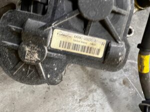 ZWROTNICA TARCZA ZACISK TYŁ PRAWY FORD FUSION LIFT USA 2.0 ECOBOOST AWD 4X4