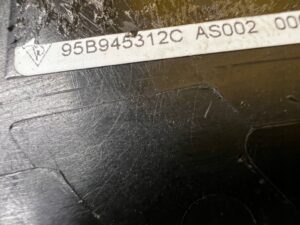 OSŁONA BLENDA LAMPY TYŁ PRAWY PORSCHE MACAN 95B