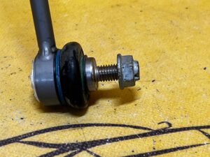 NOWY ŁĄCZNIK DRĄŻKA STABILIZATORA BMW F80 F87 M4