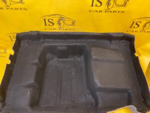 WYGŁUSZENIE TAPICERKA BAGAŻNIKA MERCEDES W257