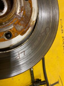 NOWA ZWROTNICA PIASTA LEWA RENAULT CLIO V 5