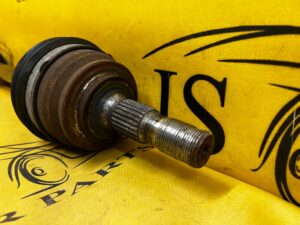 PÓŁOŚ PRZÓD PRZEDNIA PRAWY PRAWA PEUGEOT 2008 II 1.5 BLUE HDI 2022R