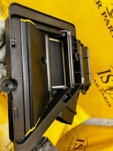 KRATKA NAWIEWU WLOT KANAŁ POWIETRZA PRZÓD PRAWY PORSCHE PANAMERA 970 I LIFT