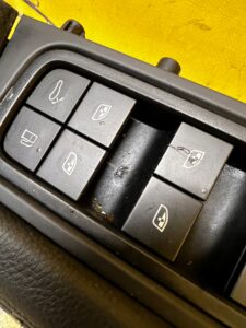 POSZYCIE DRZWI PRZEŁĄCZNIK SZYB LEWY PORSCHE CAYENNE 9Y3 9Y0 COUPE HYBRID