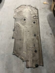 OSŁONA PŁYTA PODWOZIA LEWA PORSCHE PANAMERA 970