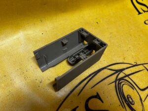 OSŁONA PLASTIK SZYNY FOTELA RANGE ROVER VOGUE L405