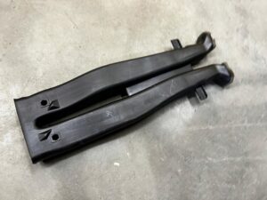 KANAŁ TUNEL POWIETRZA RANGE ROVER VELAR L560