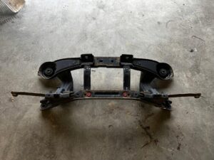 WÓZEK ZAWIESZENIA BELKA SANKI KOŁYSKA TYŁ FORD KUGA MK2