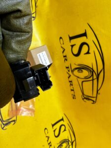 PRZEŁĄCZNIK CENTRALNEGO ZAMKA PRZÓD PRAWY BMW X1 F48 X2 F39 NOWY OEM