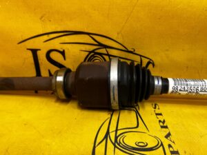 PÓŁOŚ PRZÓD PRZEDNIA PRAWY PRAWA PEUGEOT 2008 II 1.5 BLUE HDI 2022R